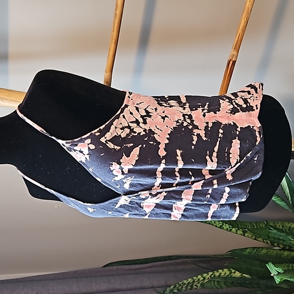 Young Fabulous & Broke NAOMI Wrap Tank - Picture 2 of 6